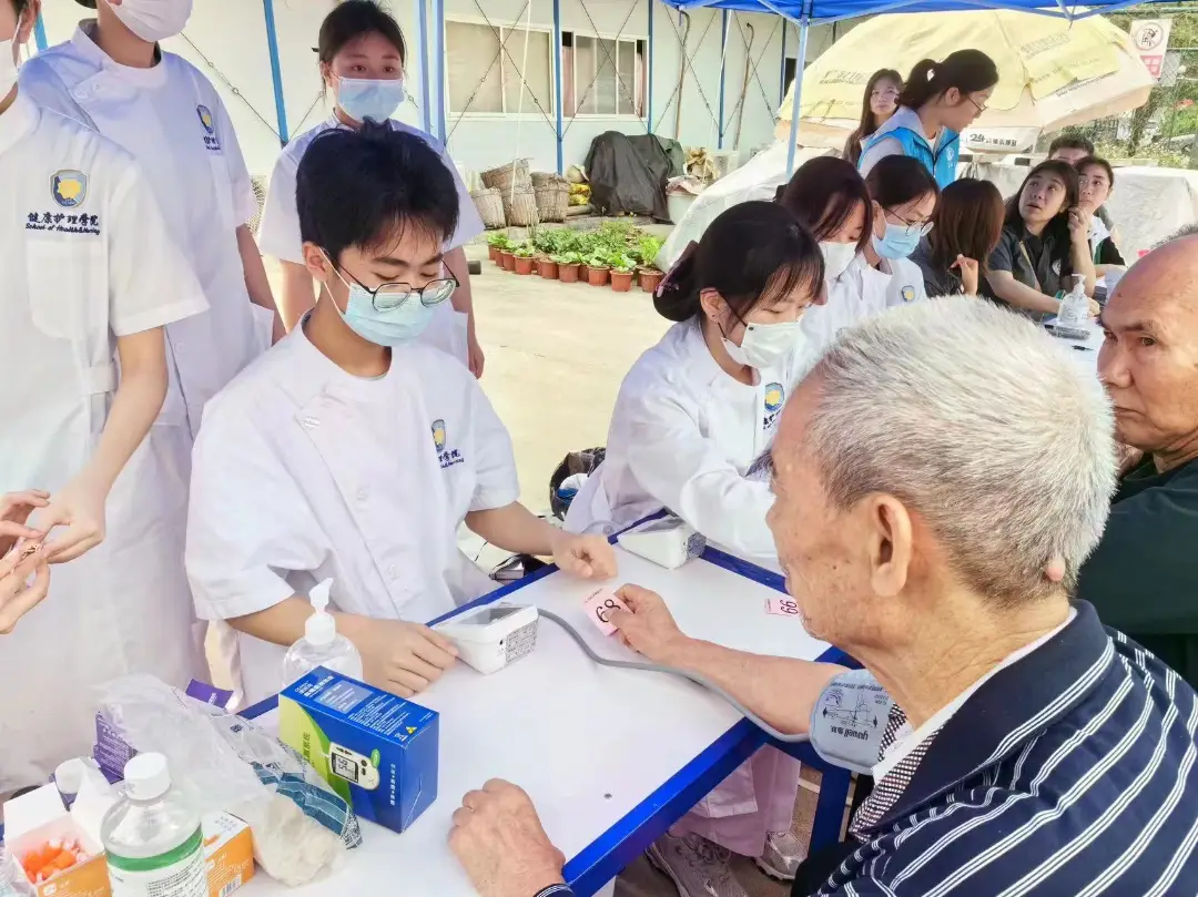 诠释产教融合的深远意义丨广东岭南现代技师学院与岭南养生谷携手共筑长者健康防线插图4